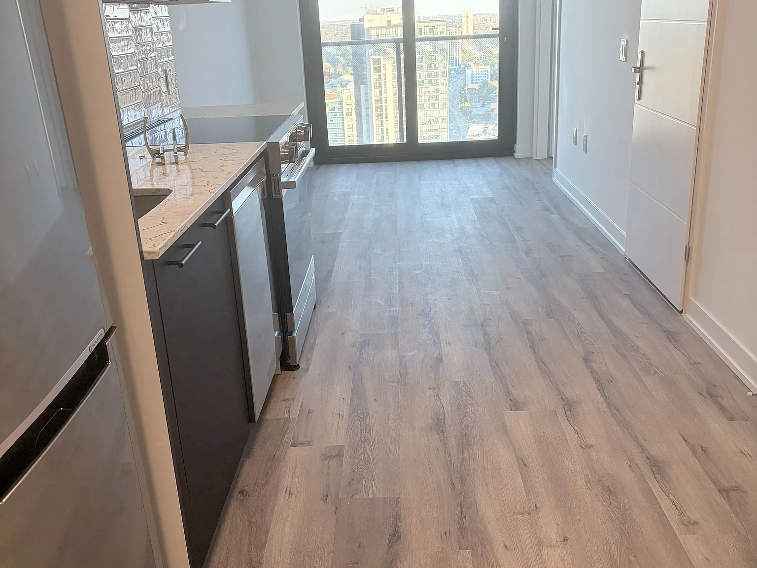 2 bed, $1,900 — Photo 4