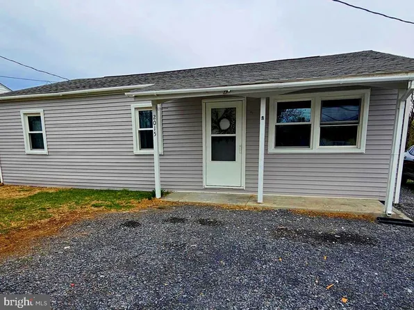 2015 Senseny Rd, Winchester, VA 22602