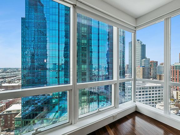 4th image of 77 Hudson St APT 2112