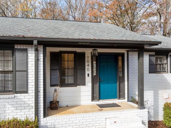 1040 Brookwood Dr