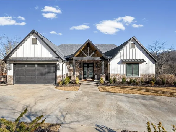 497 Honey Creek Rd, Eureka Springs, AR 72631