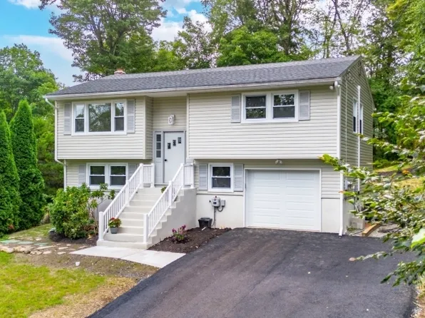 42 Lee Dr, Vernon Twp., NJ 07422