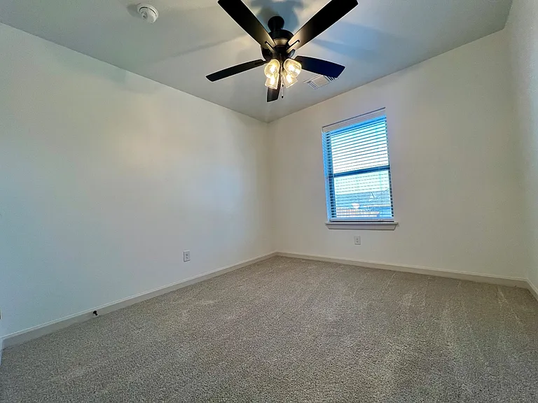 9333 SW 42nd St — Photo 18