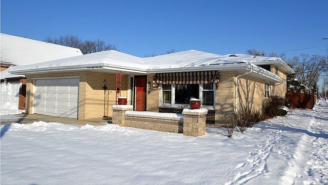 1st image of 9849 S Trumbull Ave
