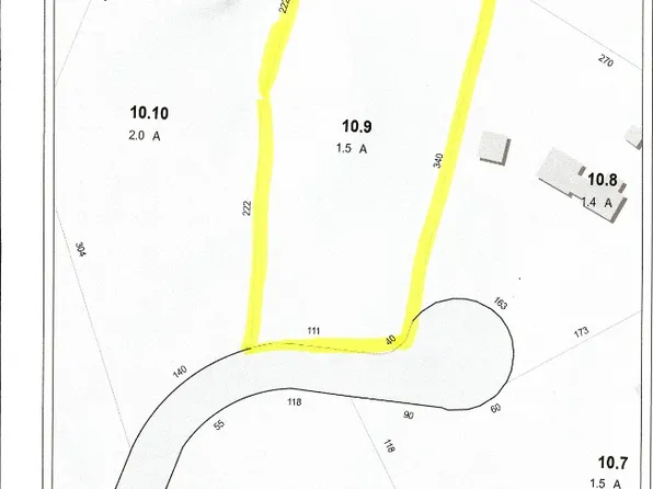 36 Quantapog Rd, Oak Bluffs, MA 02557