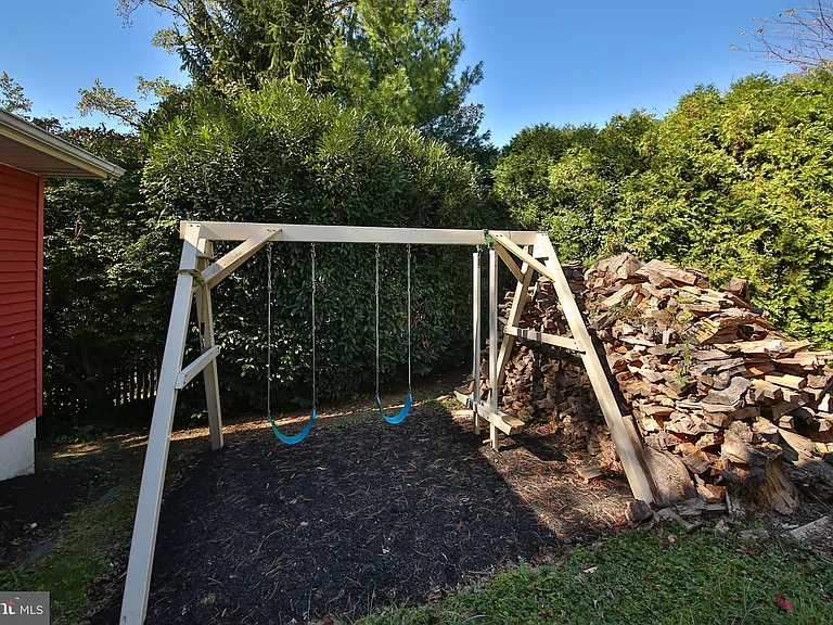 1806 Jody Rd — Photo 28