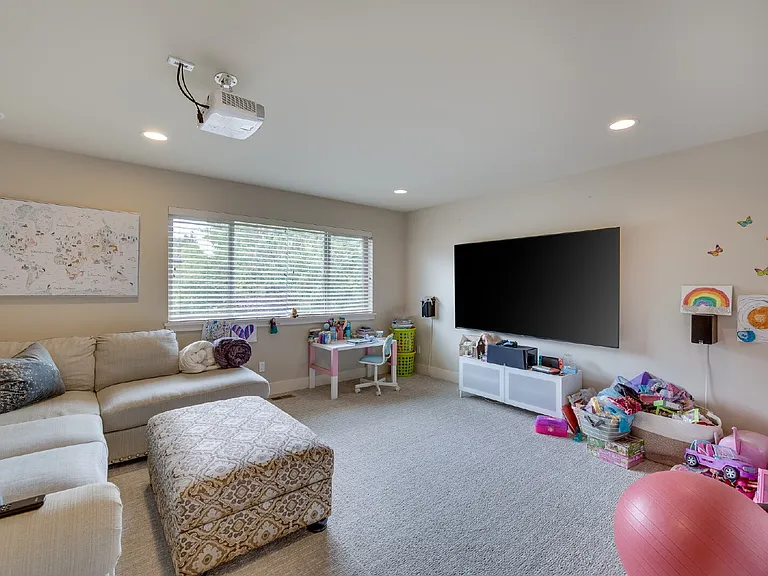 12127 NE 106th Pl — Photo 24