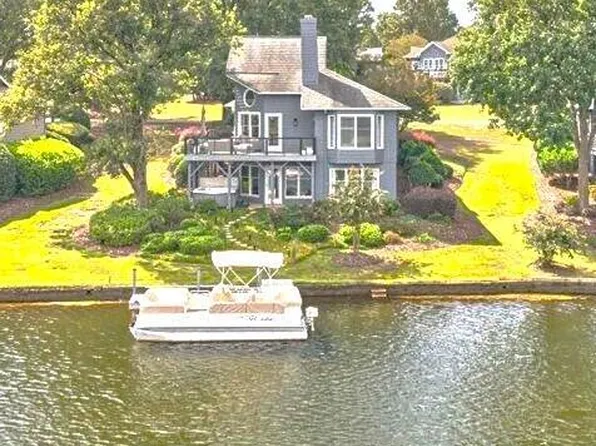 4 Westlake Pointe Drive, Pinehurst, NC 28374