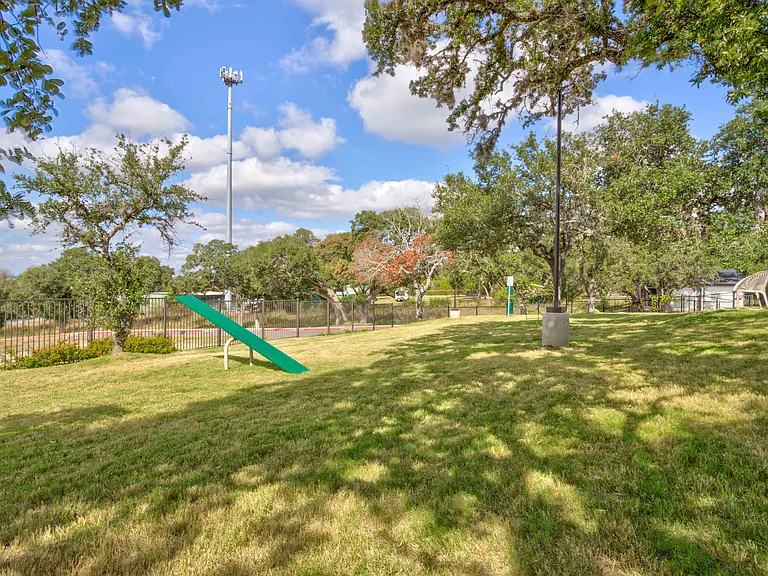 Boerne LIVIN — Photo 31
