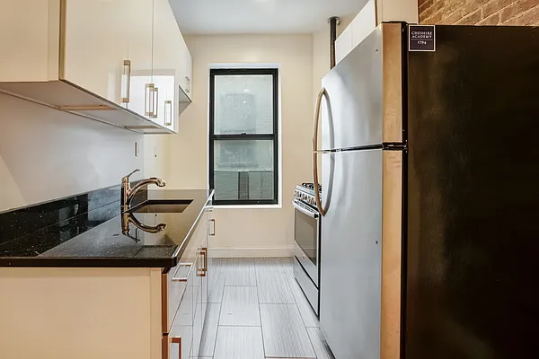 Rented by Compass | media 13