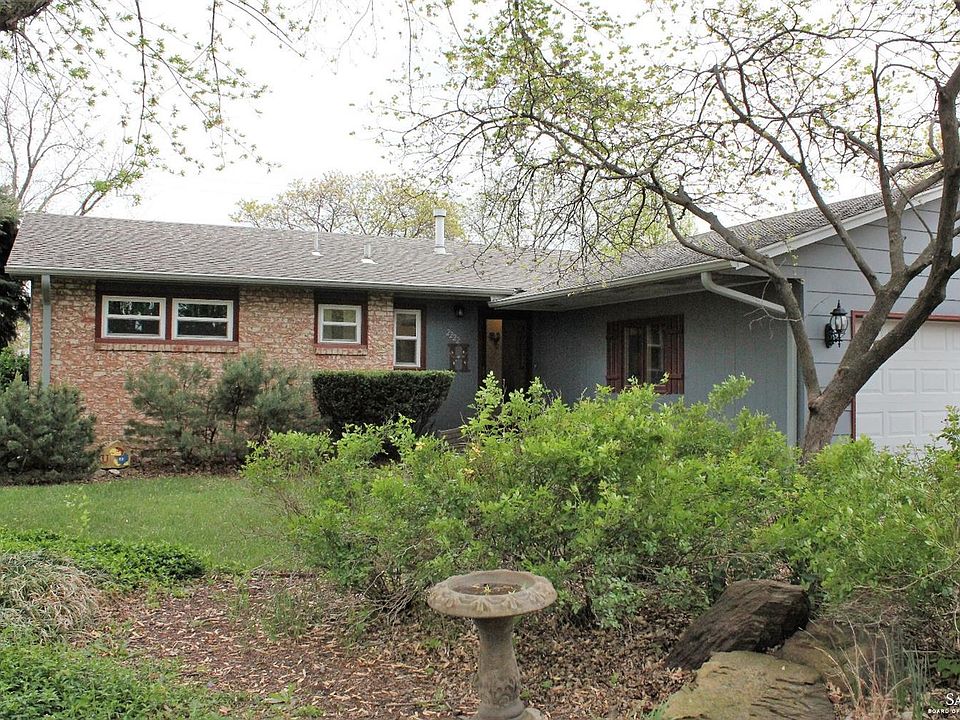 1st image of 2222 Mayfair Dr