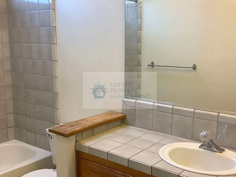 4420 E Orangeburg Ave — Photo 10