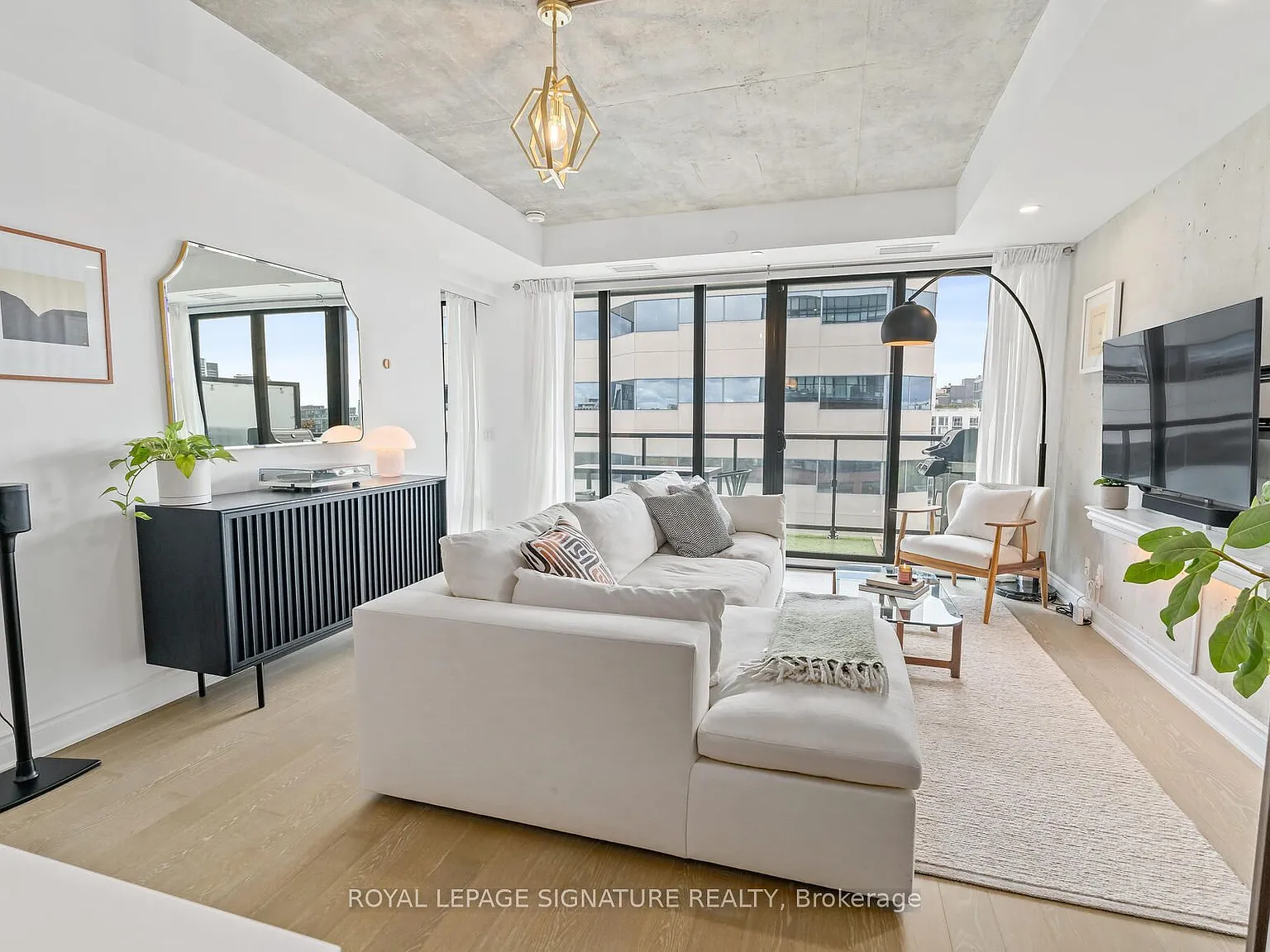The Harlowe — Photo 3