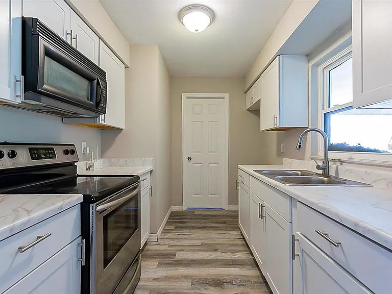 3410 Aloha Dr — Photo 3