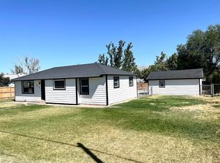 1808 Highland Dr, Prosser, WA 99350