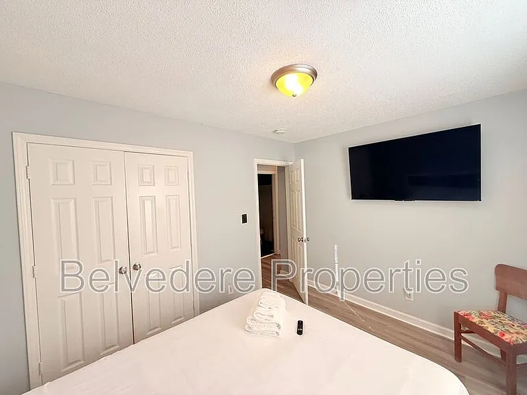 415 N Dudley St — Photo 13