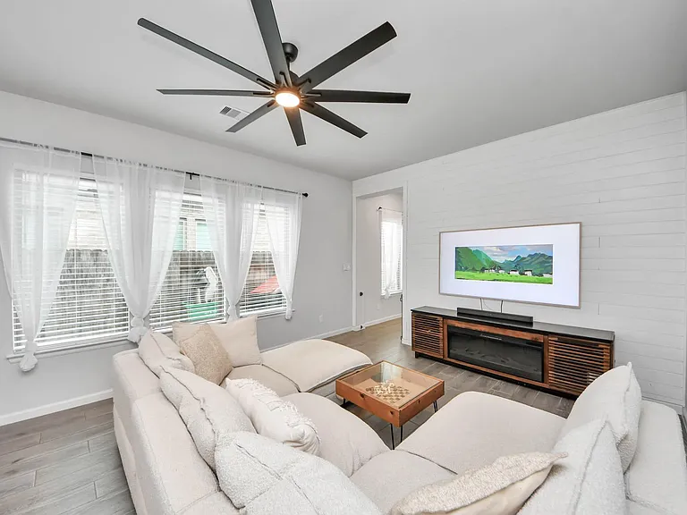 4219 Colony Ln — Photo 10