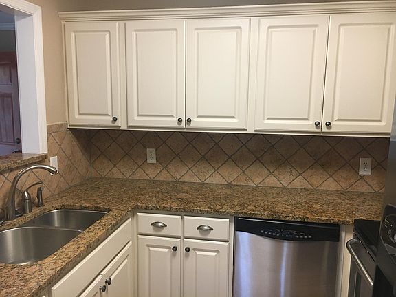 5th image of 220 N Harbour Oaks Dr #220