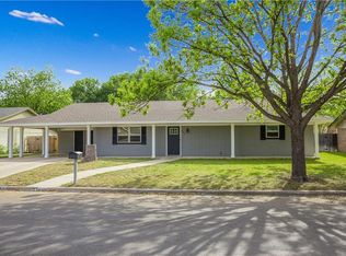 2205 9th St, Brownwood, TX 76801