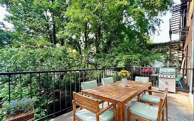 Rented by EXR | media 6