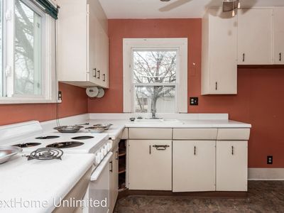 317 NE 9th St, Abilene, KS, 67410