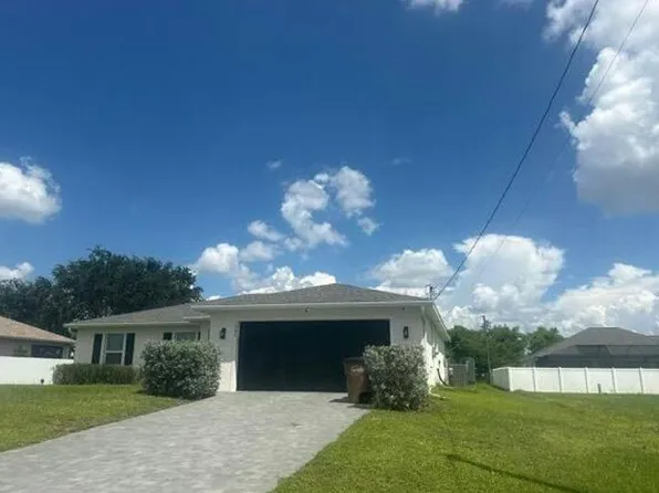 1005 NW 19th Pl, Cape Coral, FL 33993
