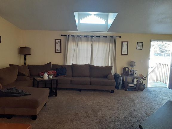 4th image of 3101 Federalist Ln #5