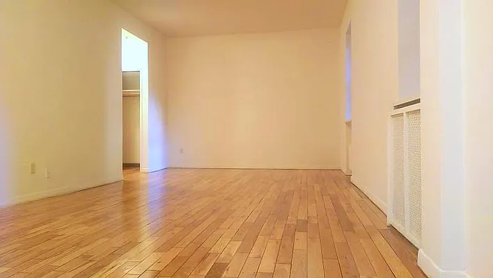 Rented by Manhattan Spaces | media 17