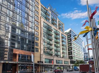 263 Wellington St W #306, Toronto, ON M5V 3E6