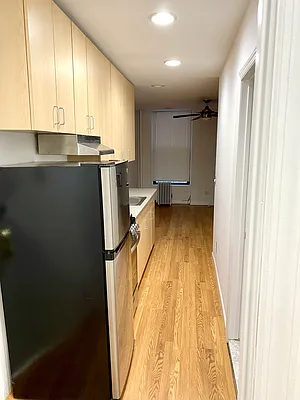 Rented by Paley Management | media 10