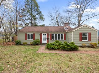 934 Matianuck Ave, Windsor, CT 06095