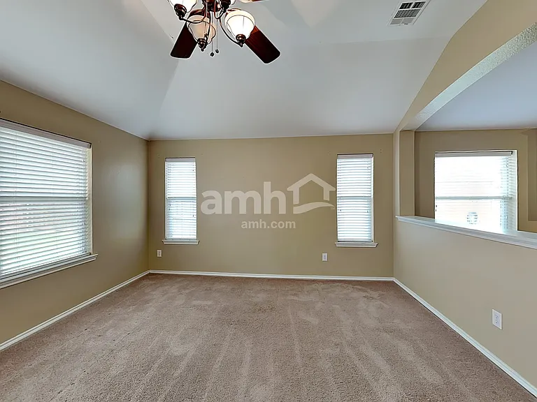 2729 Lone Ranger Trl — Photo 6