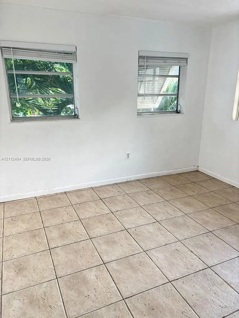 Village At Dadeland Condo — Photo 3