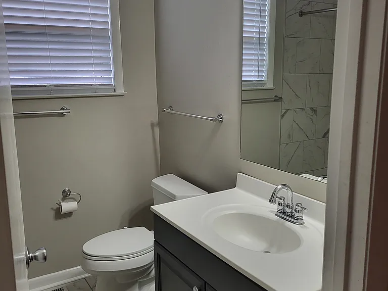 5121 Amalie Dr — Photo 6
