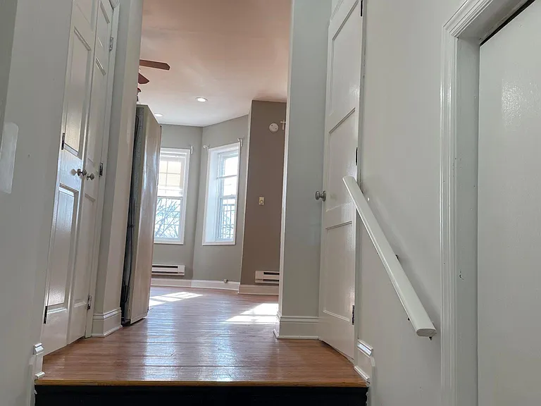 1604 Bolton St #2R — Photo 6