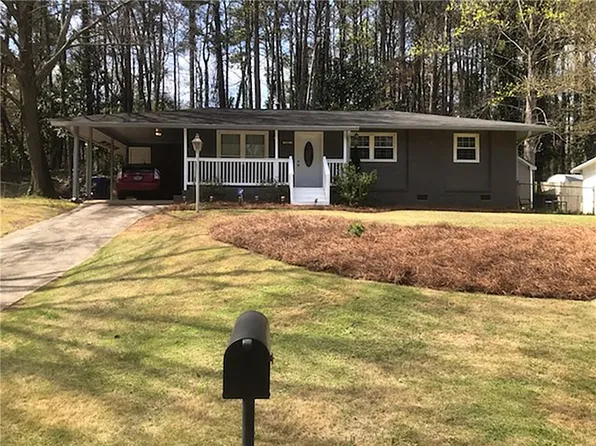 948 Creekdale Dr, Clarkston, GA 30021