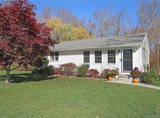 1 Merriman Ln, Prospect, CT 06712