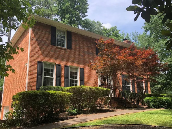 2408 Crooked Tree Ct, Marietta, GA 30062