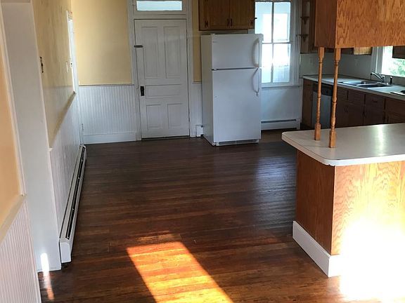 Dining/Kitchen