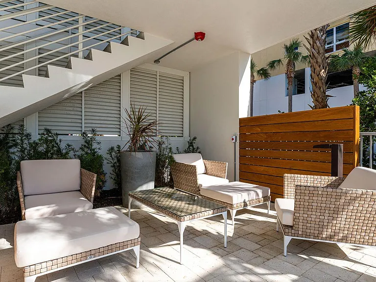 1035 Seaside Dr #406 — Photo 11