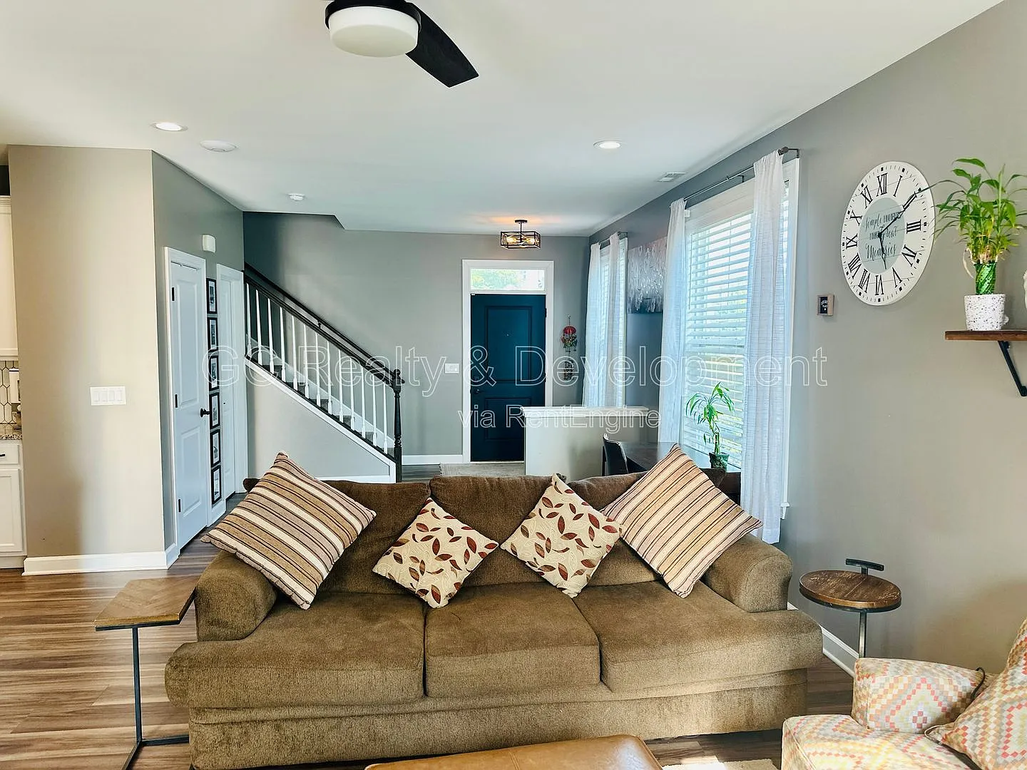 2 bed, 2.5 bath, 2100 sqft, $3,145 — Photo 3