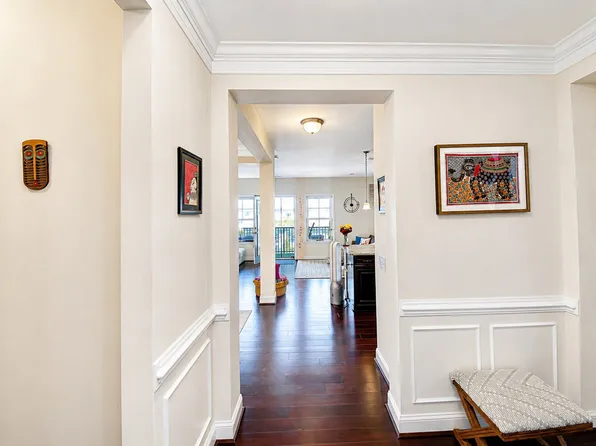 2903 Bleeker St Unit 407, Fairfax, VA 22031