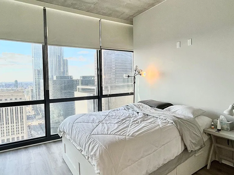 235 W Van Buren St #3114 — Photo 9