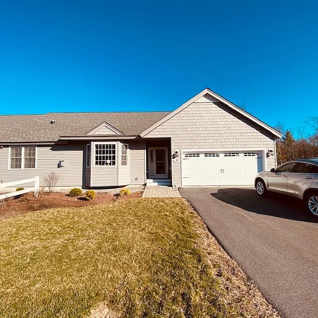 2nd image of 10 Stevens Ct