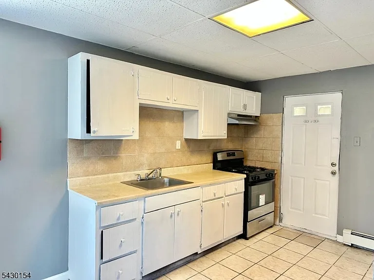 841 Rebecca Pl — Photo 4