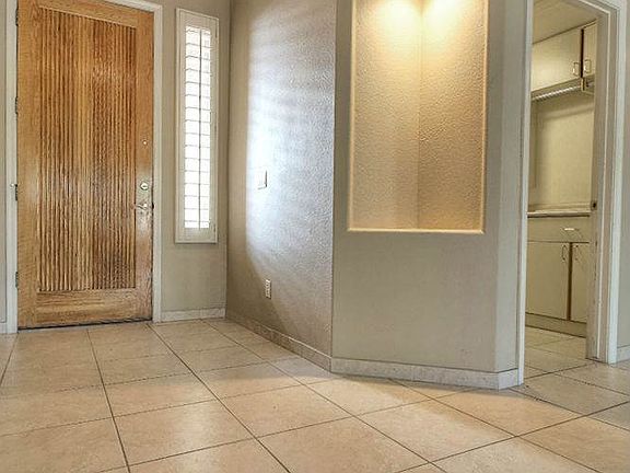 005 Entry Way