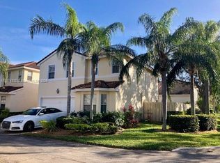 1140 Oysterwood St, Hollywood, FL 33019