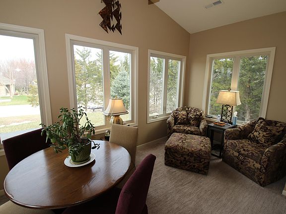 2nd image of 3432 Golf Villa Dr