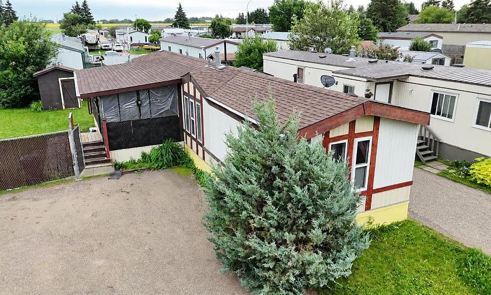 1st image of 5837 W Birch Cres