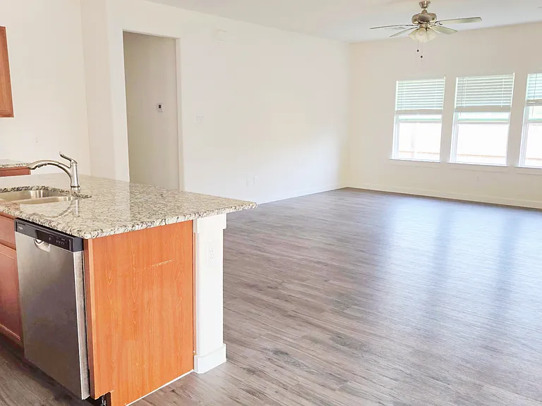 10501 Cedar Ct — Photo 58